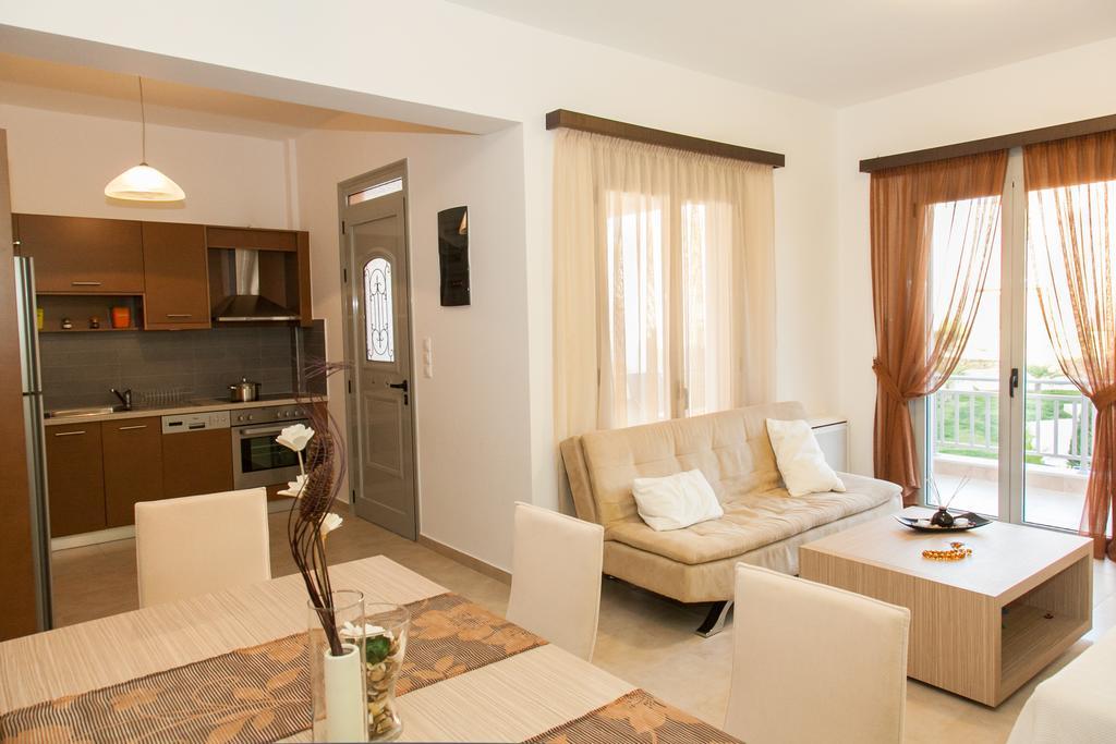Loutra Resort Oda fotoğraf
