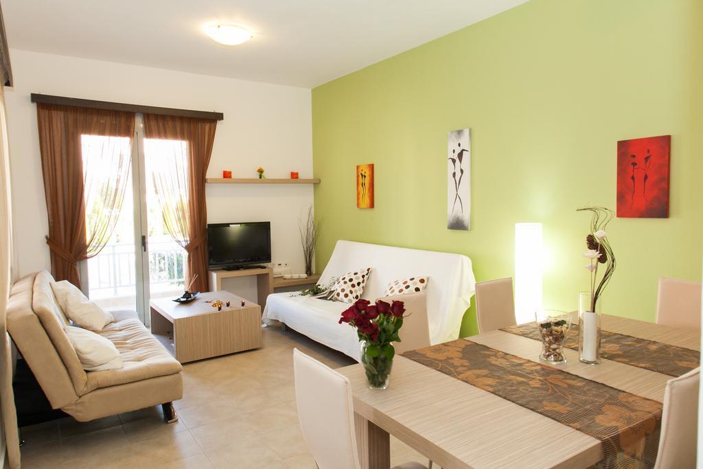 Loutra Resort Oda fotoğraf